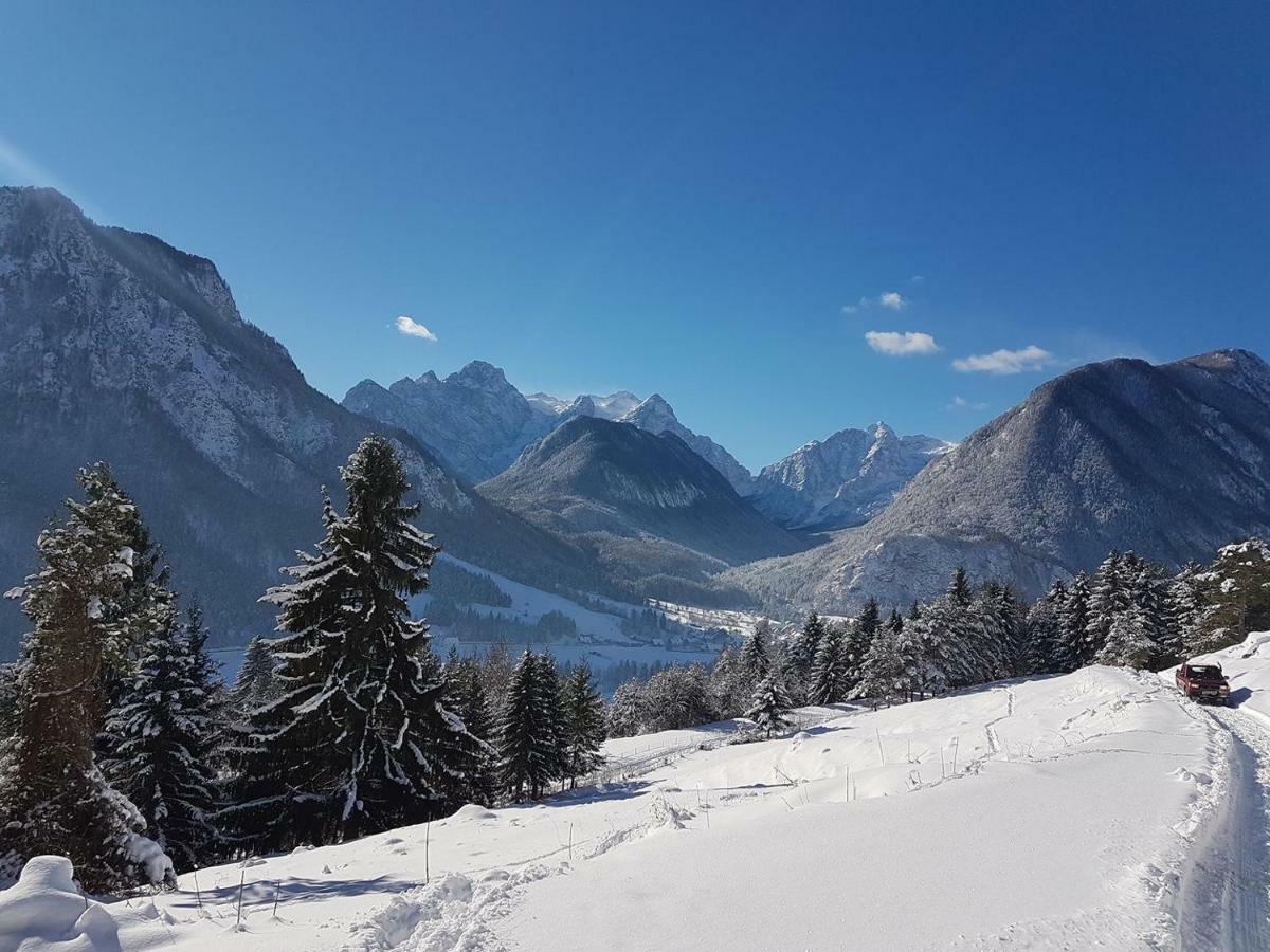 Mountain View Glamping Villa Dovje Kültér fotó