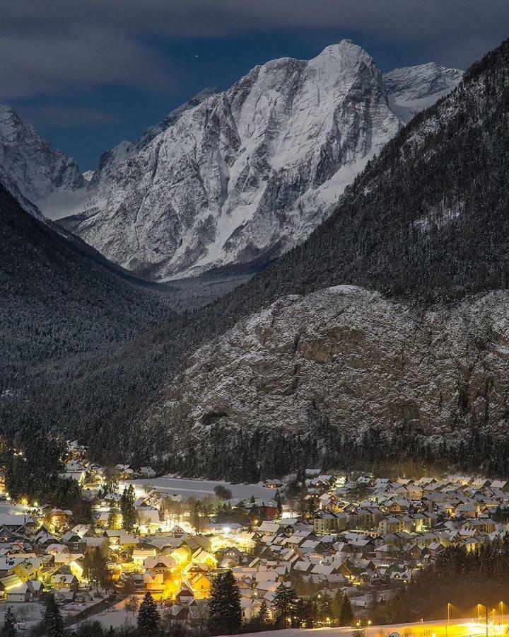 Mountain View Glamping Villa Dovje Kültér fotó