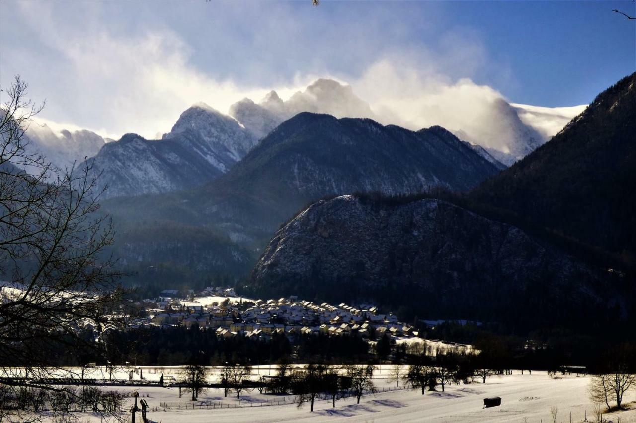 Mountain View Glamping Villa Dovje Kültér fotó